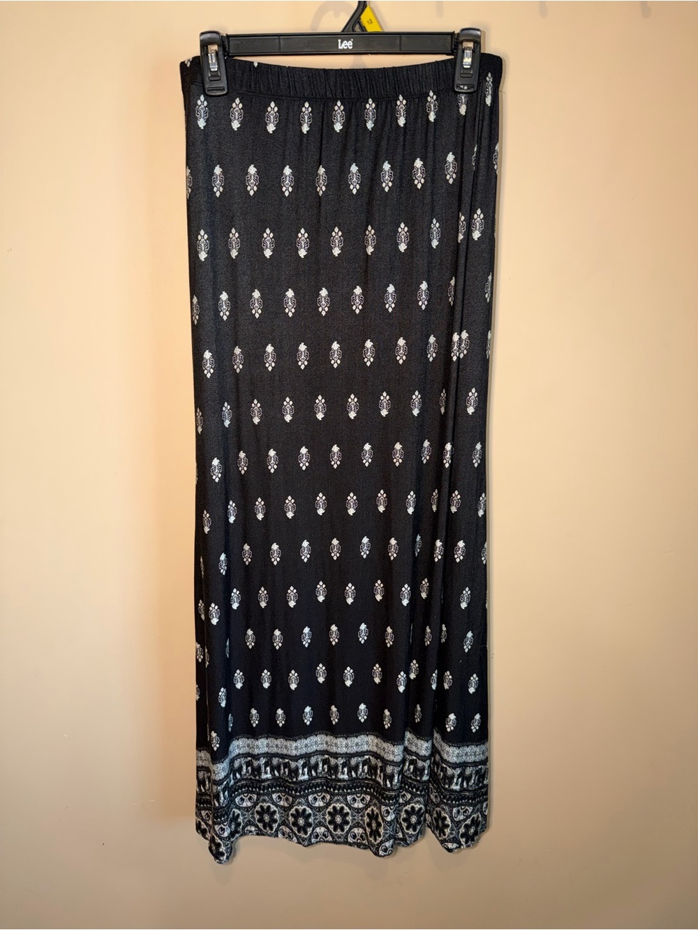 New York Laundry Women’s Black & White Printed Maxi Skirt